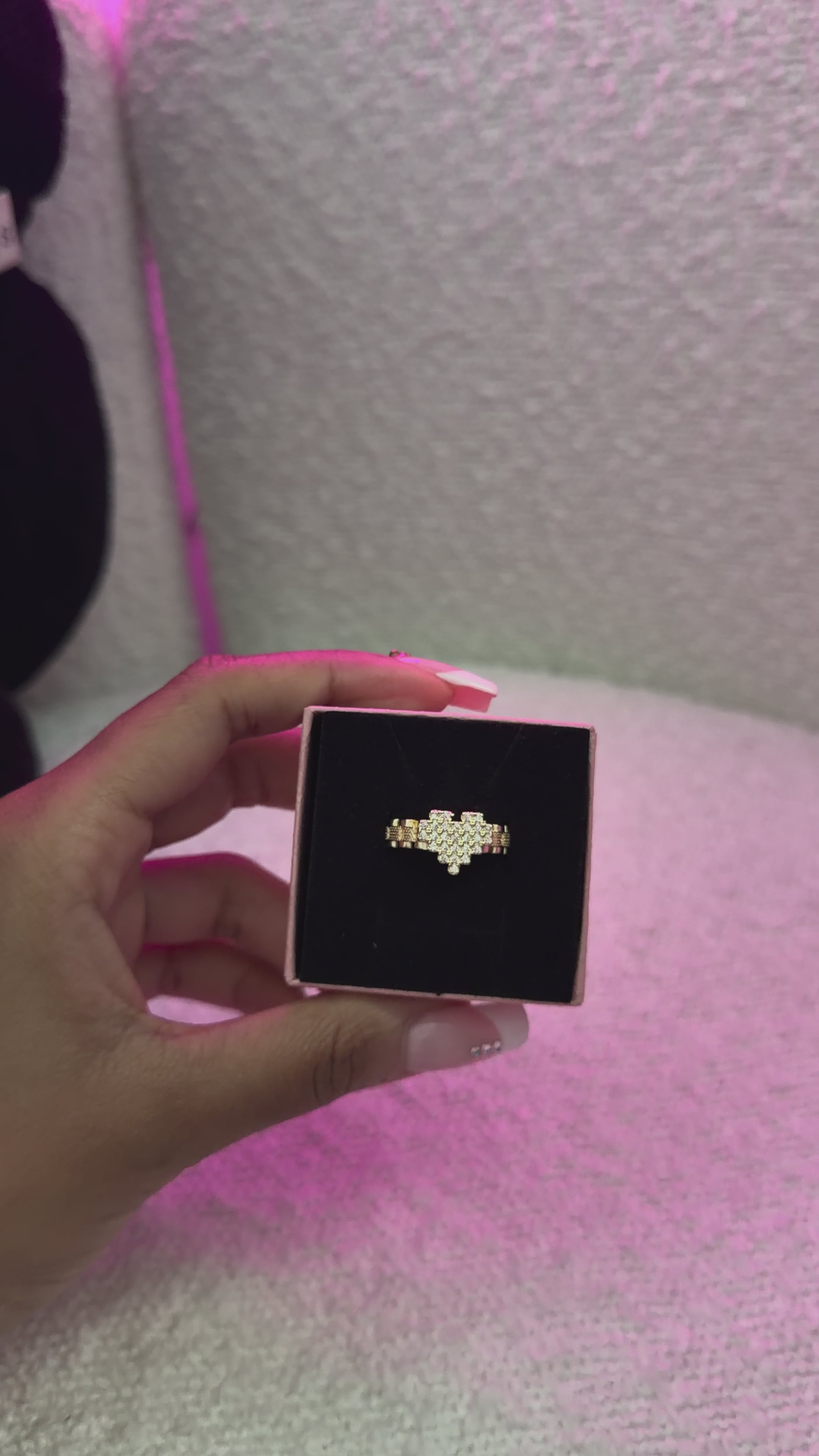 White DMND Rolx Heart Ring